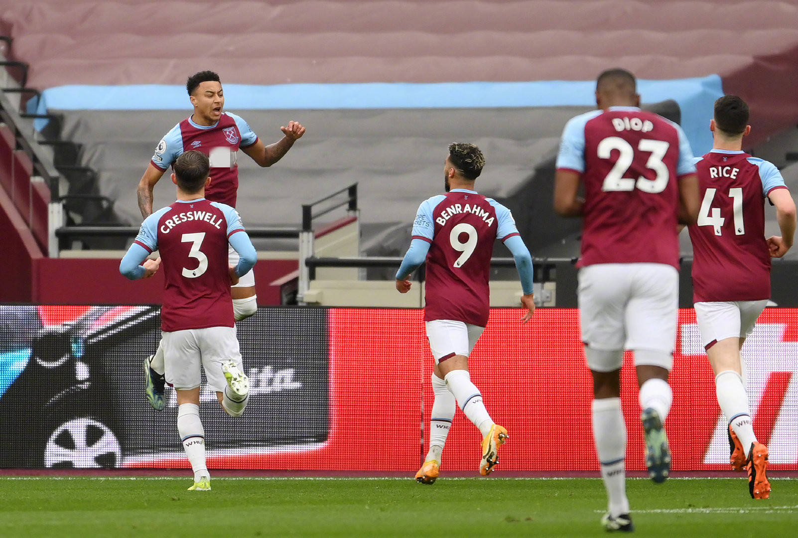 可以近距离 可以近距离