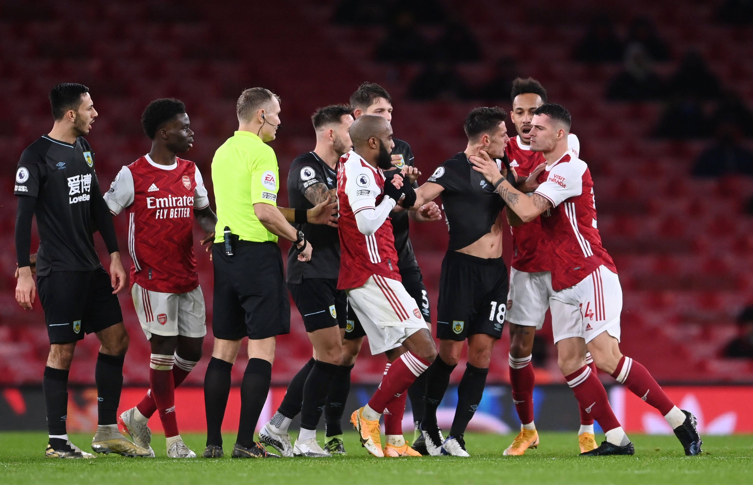 球迷们大呼 球迷们大呼